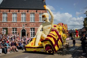 Bloemenwagen Notelaar Bloemencorso Loenhout 2019